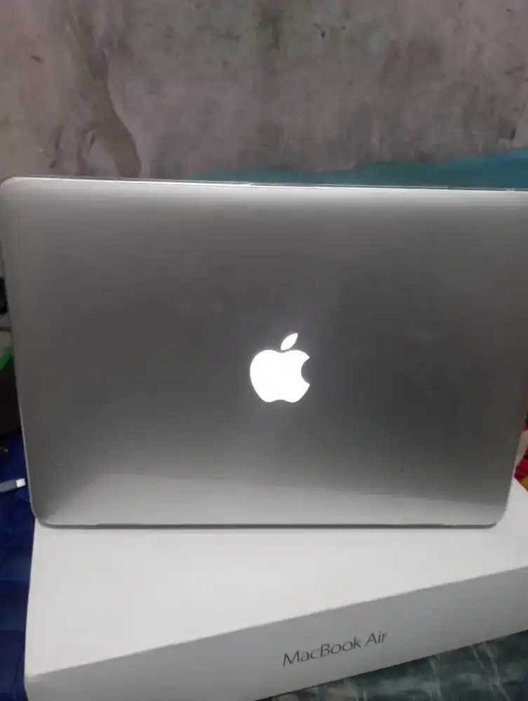MacBook air 2017 ram 8 mulus lengkap