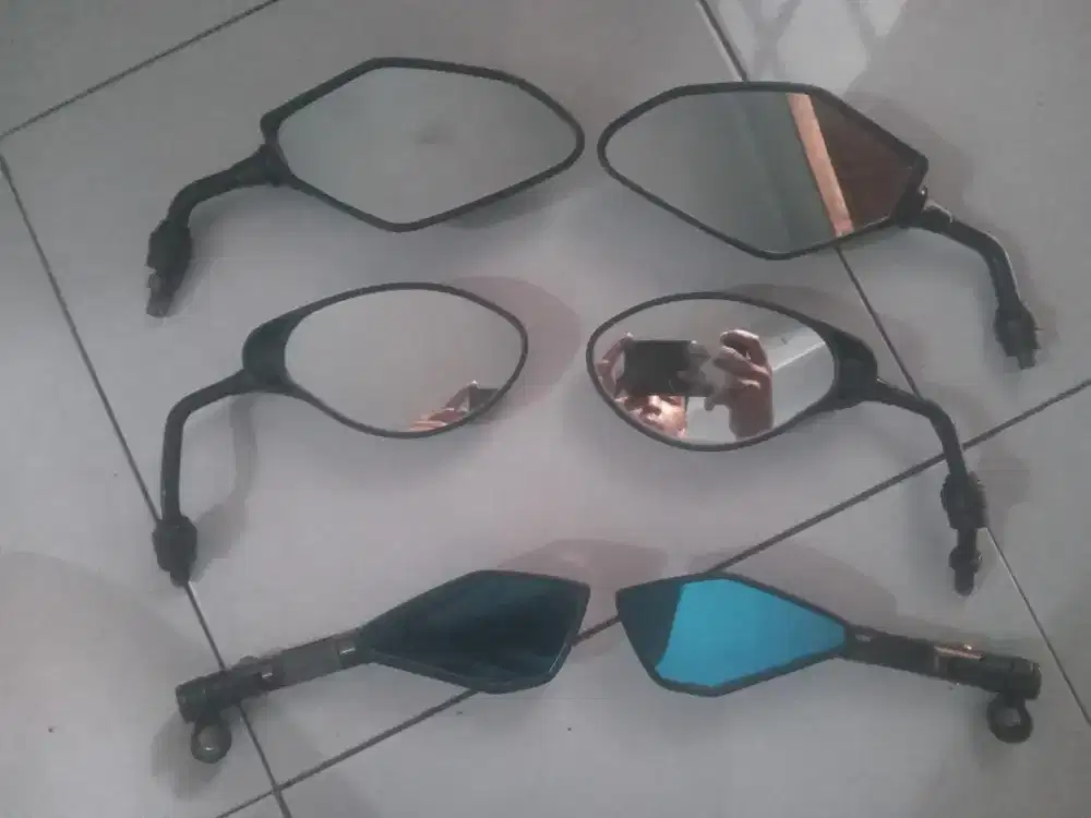 Diborongkan 3 Pasang Spion Universal