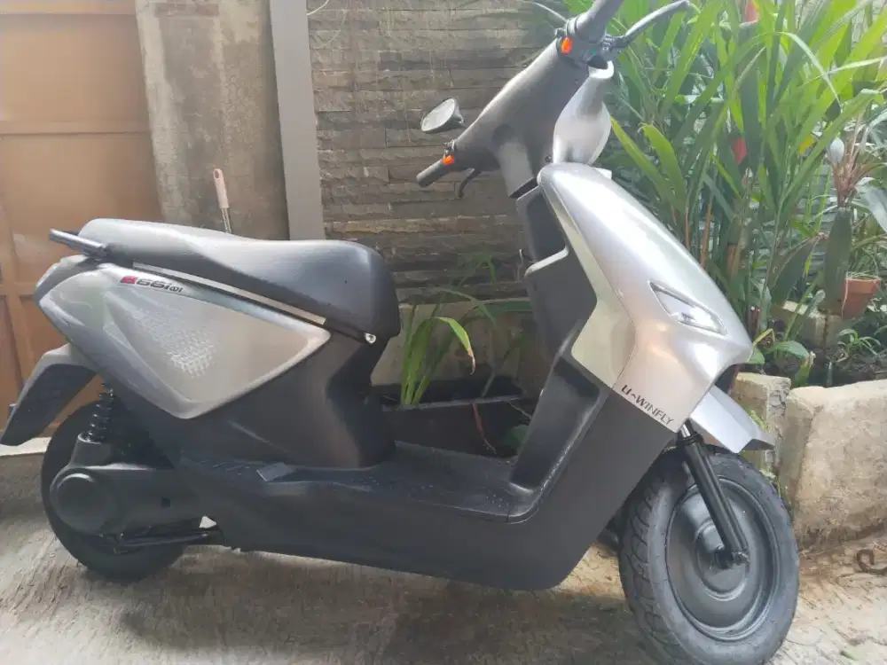 U-winfly D66i sepeda listrik