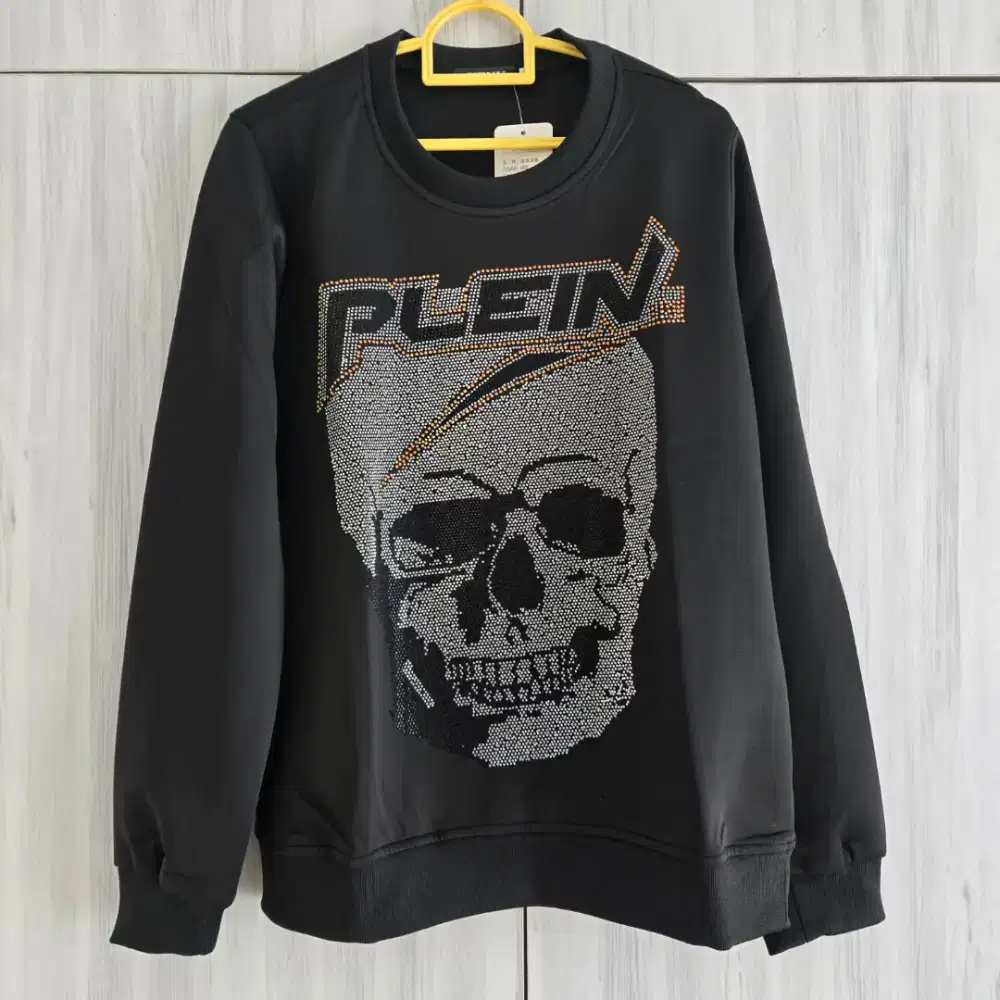 Crewneck tengkorak size M