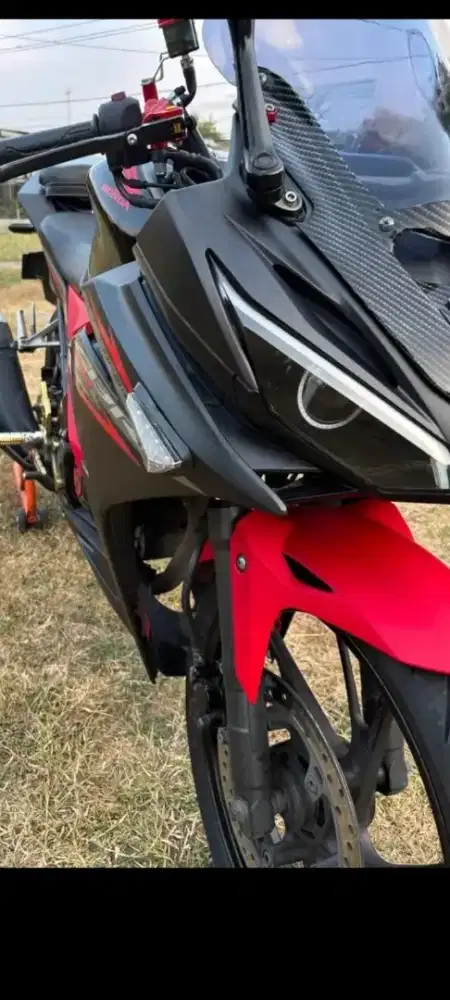 di jual motor CBR istimewa mesin terawat jarang di pakai