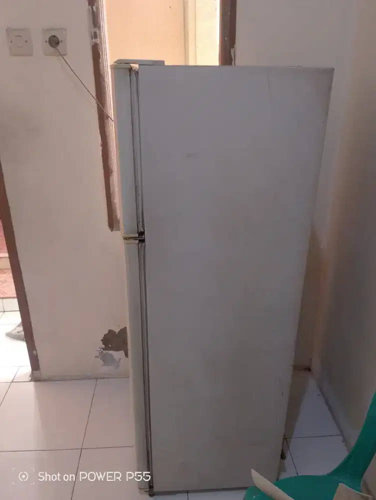 kulkas sharp nice Cristal 2 pintu