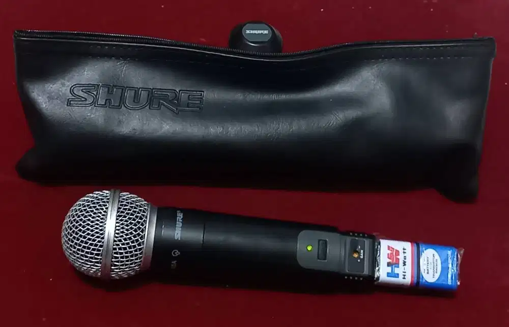 Ada 2 Wireless Mic,O8I3 IO755OOO SHURE Ori,Freq.230,10MHz dan 626,2MHz