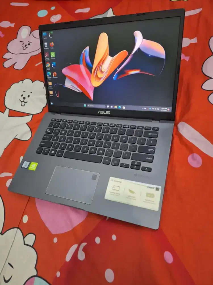Bismillah dijual laptop Asus core i5 gen 8