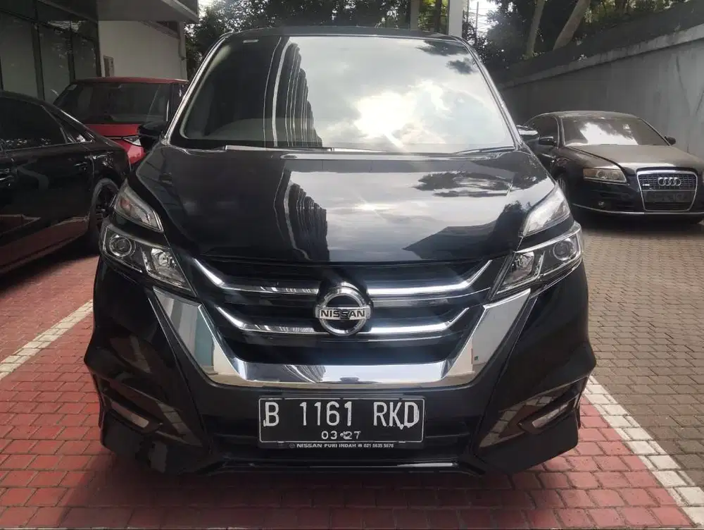 Nissan Serena 2.0 HWS AT Thn. 2022