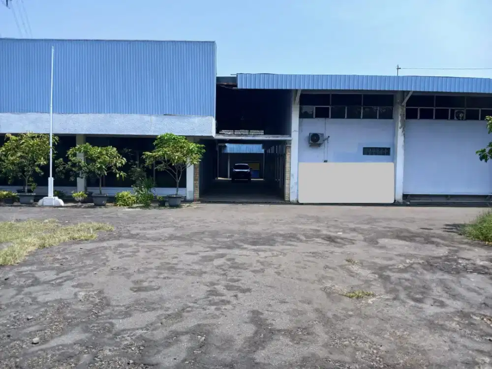 Pabrik dijual cepat BU siap pakai bonus bangunan strategis tengah kota