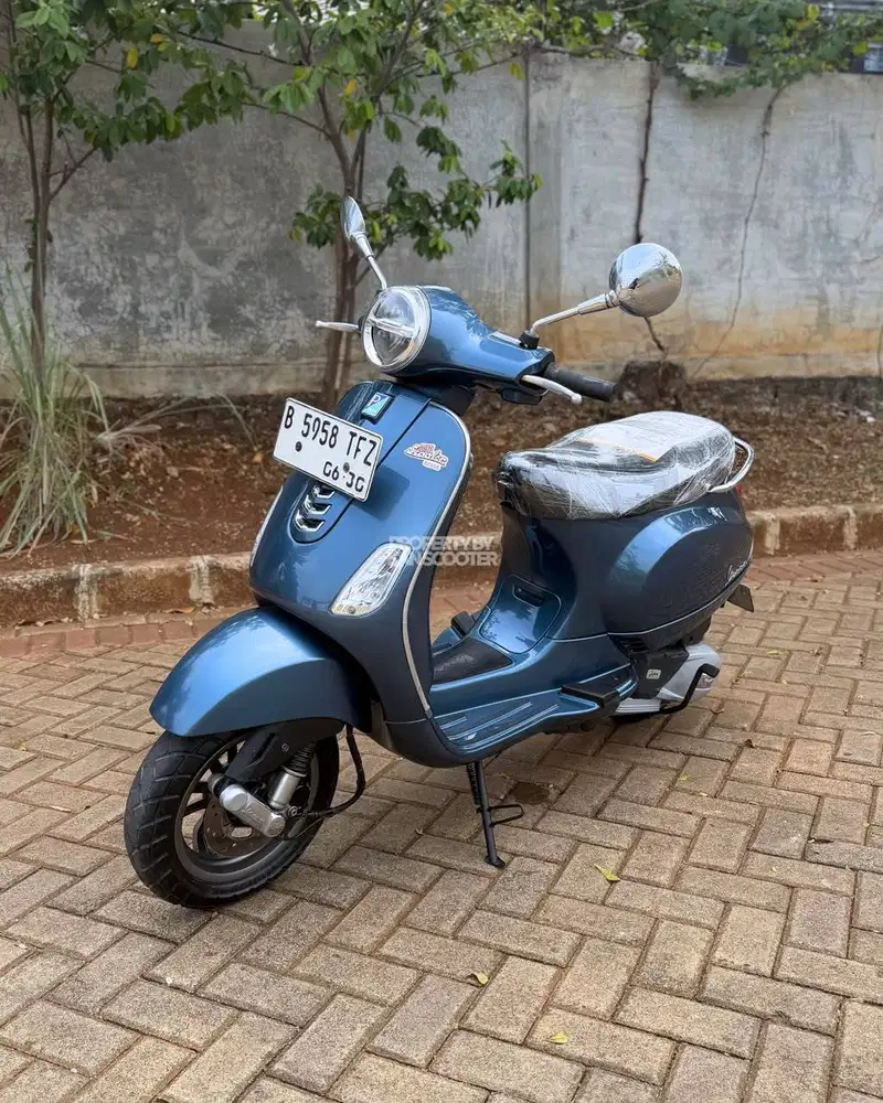 JUAL MURAH VESPA LX 125 iGET FACELIFT 2020 MULUS