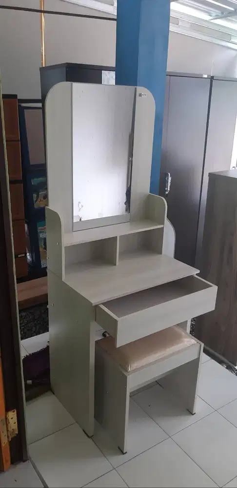 READY MEJA RIAS MINIMALIS SPIN MR TERMURAH