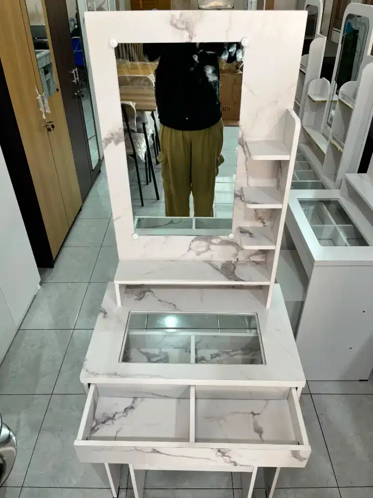 SALE ! MEJA RIAS MINIMALIS TERMURAH