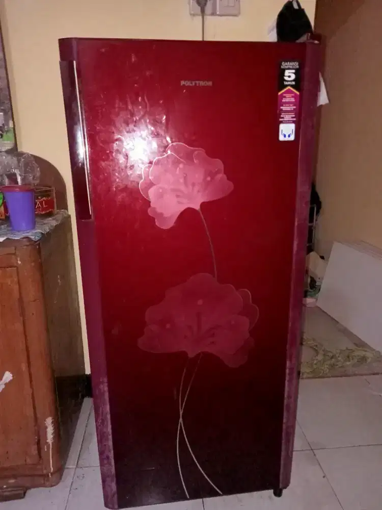 Kulkas Polytron 1 pintu