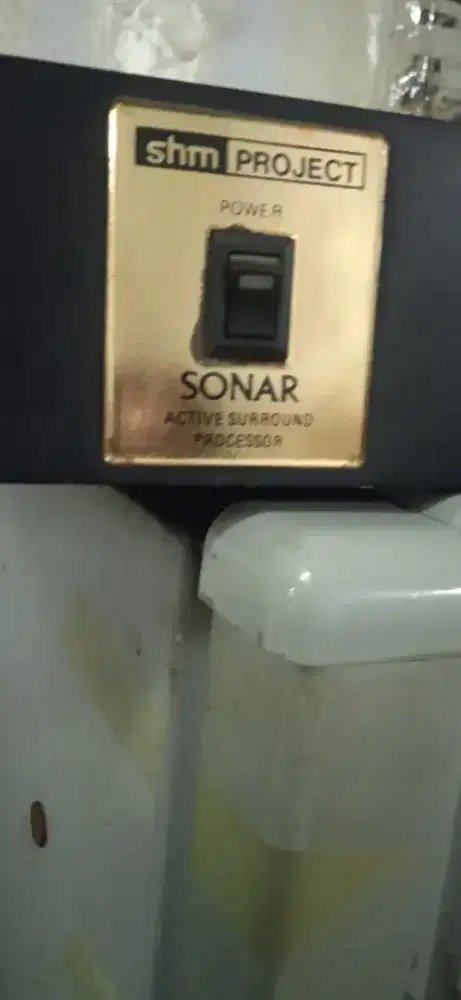 Surround merk sonar