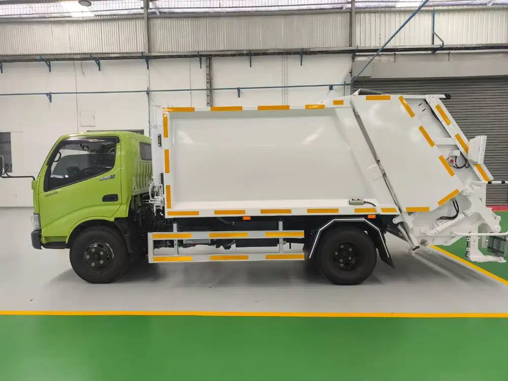 Garbage Compactor 6m3