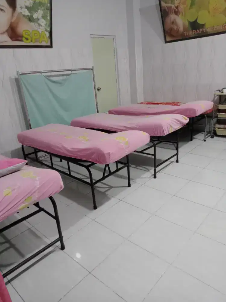 Bed facial bekas kualitas masih bagus