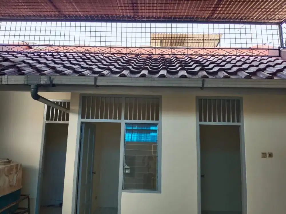 Rumah 1,5 Lantai Rapih Siap Huni Lokasi Strategis di Citra 3 Boulevard Cengkareng