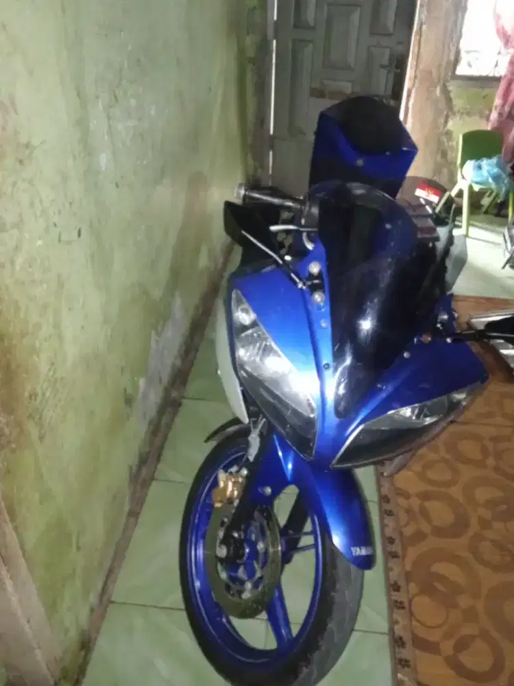 Yamaha R15 siap jalan