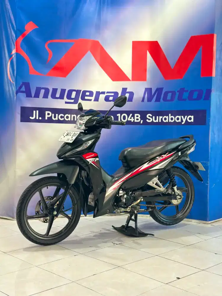 Honda Revo X Fi 110cc Th. 2023 Km 6Rb Anugerah Motor Pucang