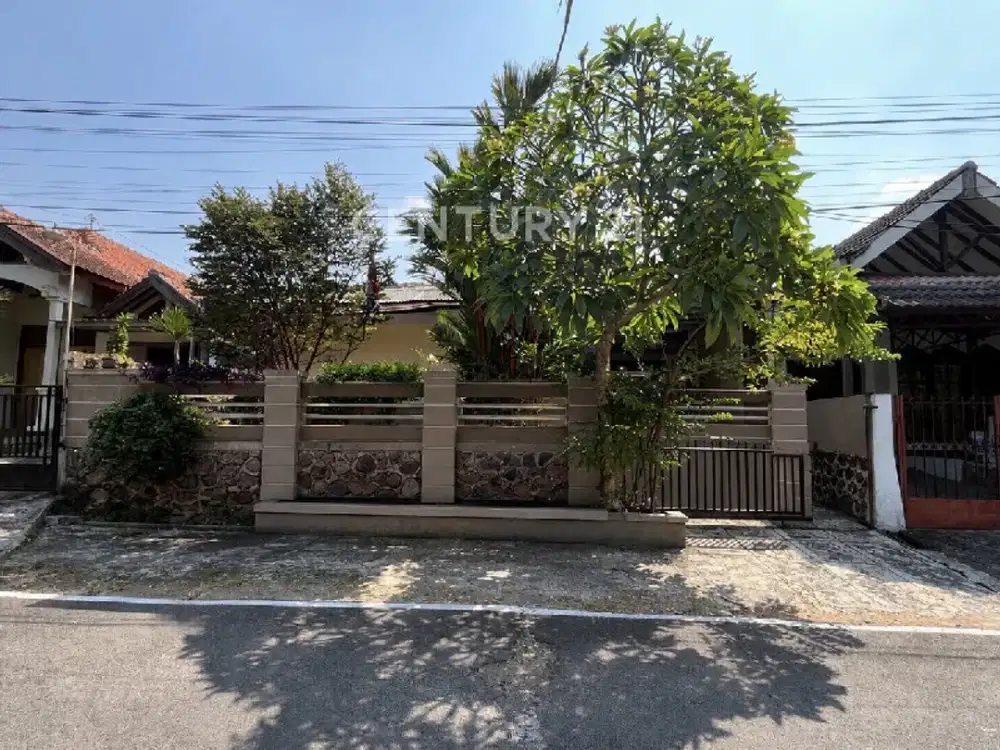 Dijual Rumah Lama Di Sawunggaling Banyumanik