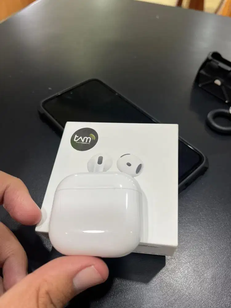 Airpods 4 original bekas masih garansi