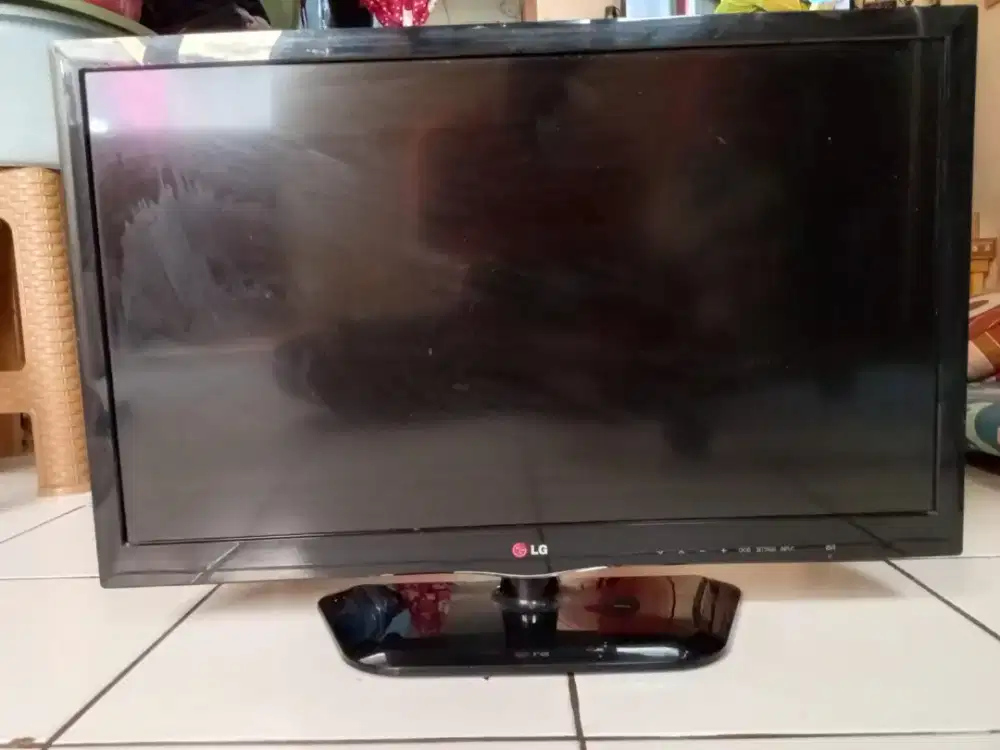 LG tv analog 24 inc