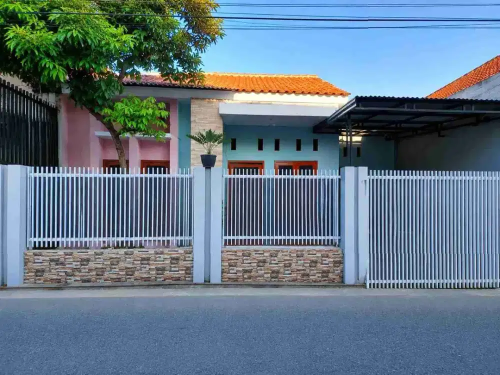 RUMAH BAGUS DEKAT GOR MANAHAN SOLO KOTA BAGUS MURAH