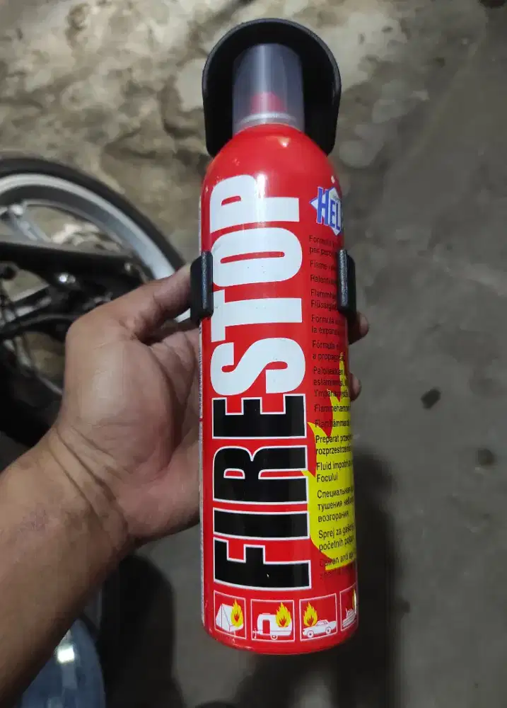Alat pemadam kecil variasi mobil motor