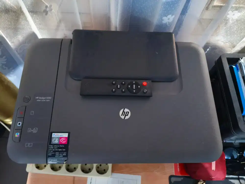 Printer HP Deskjet 1050 Print Scan