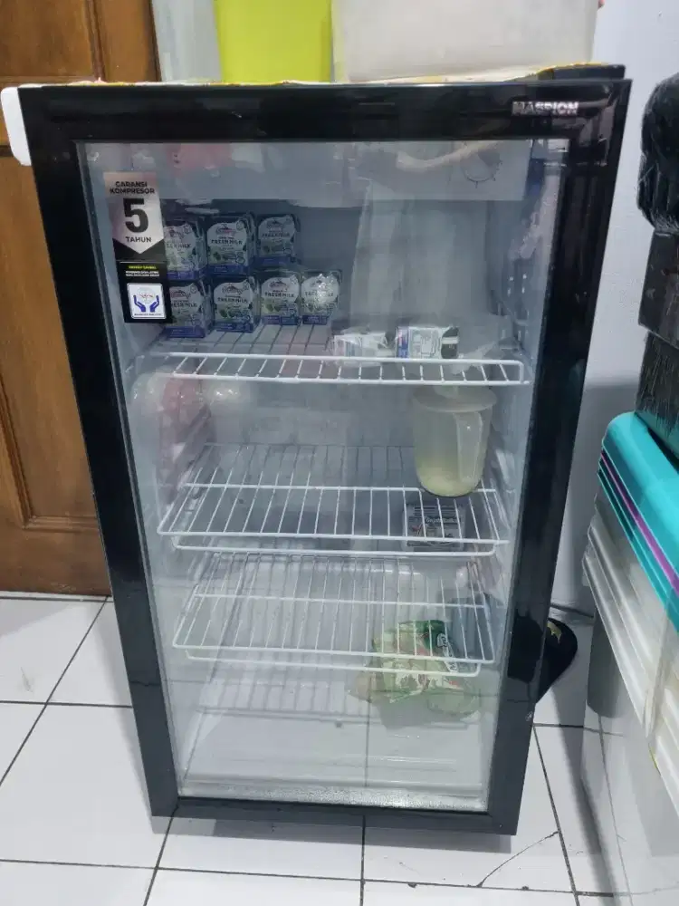 SHOWCASE Seperti Baru Masi Garansi (Cuma di Pakai 3 Bulan)