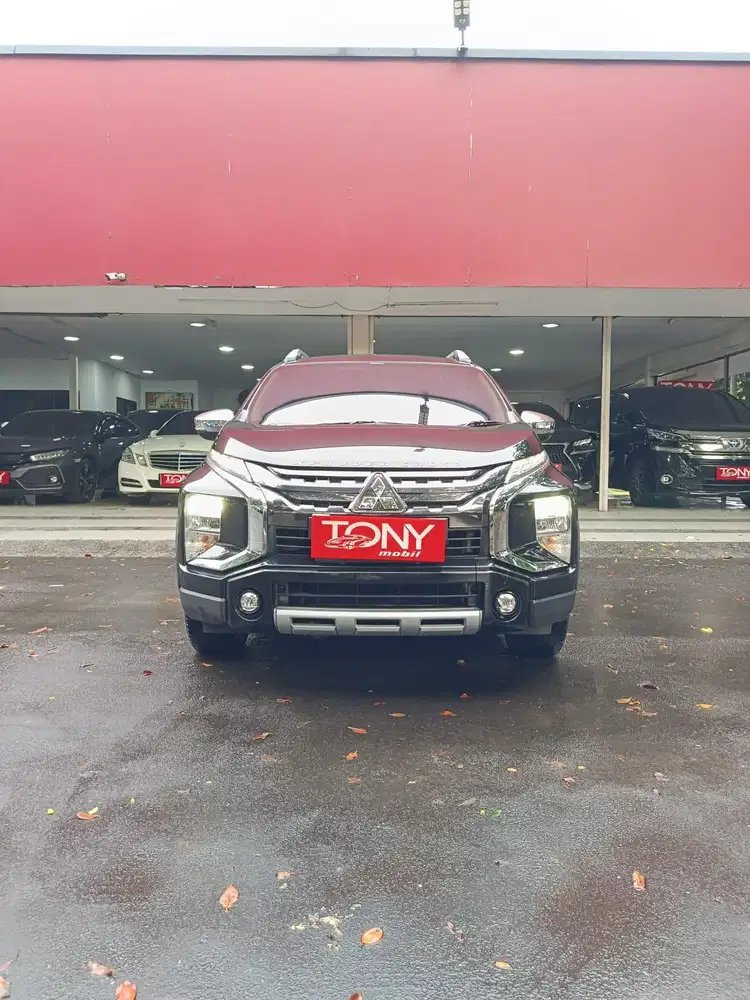 Xpander Cross Premium Package AT DP 10jt saja 2021 Hitam