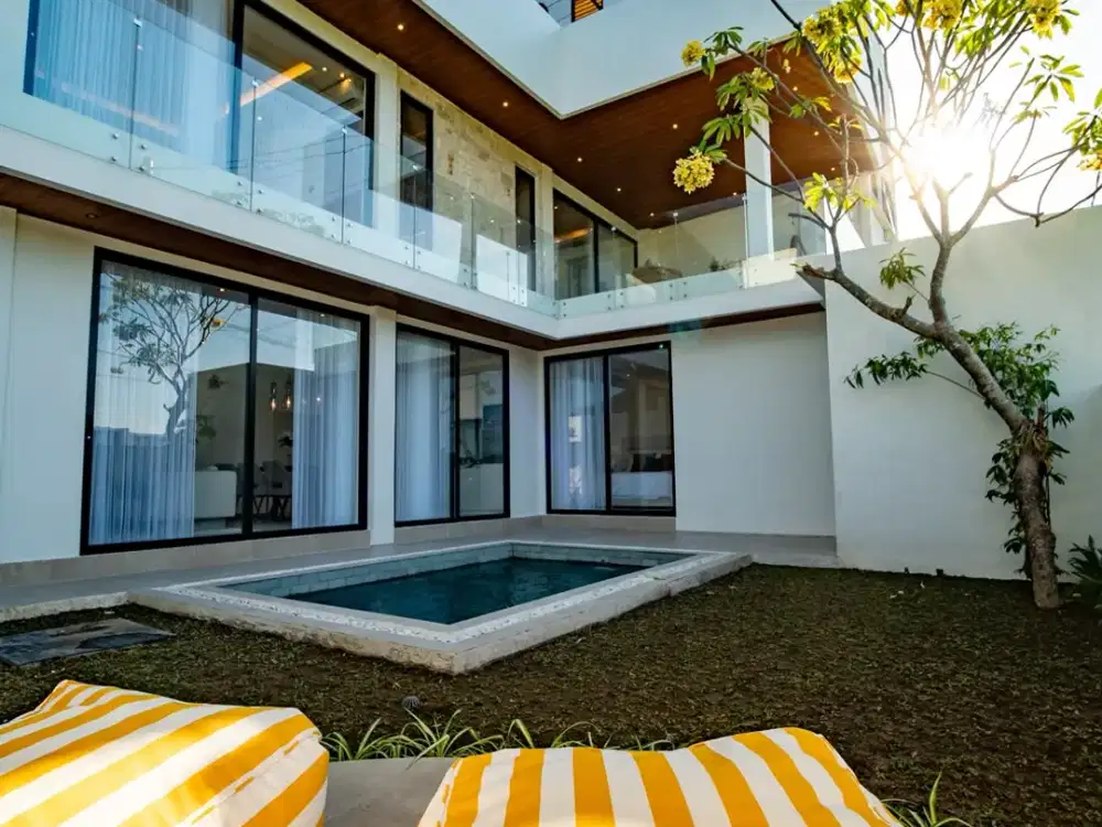 Modern Tropical Villa With Paddy Field View In Canggu Berawa