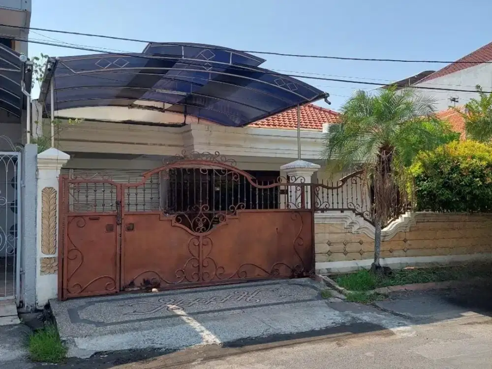 Butuh Cepat Laku Rumah Siap Huni di Dharmahusada Indah Utara Surabaya