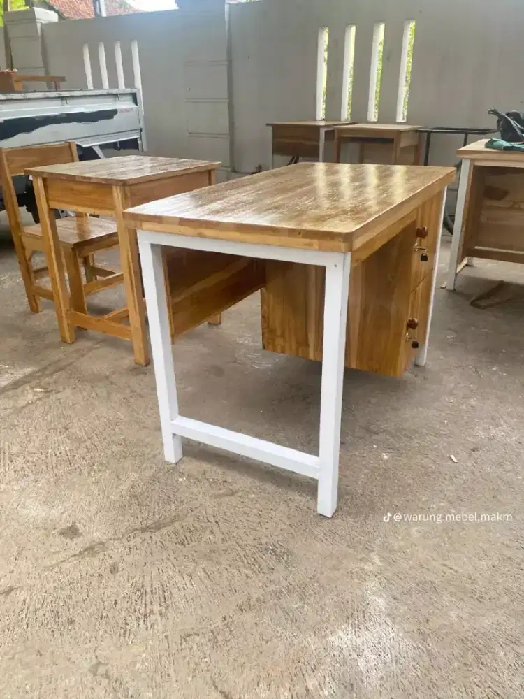 Jual peralatan kantor dan sekolah