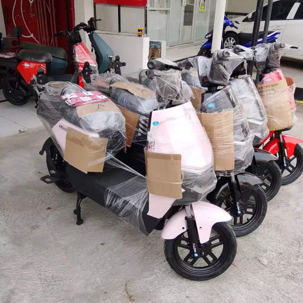SEPEDALISTRIK 4jutaaaan garansi toko resmi