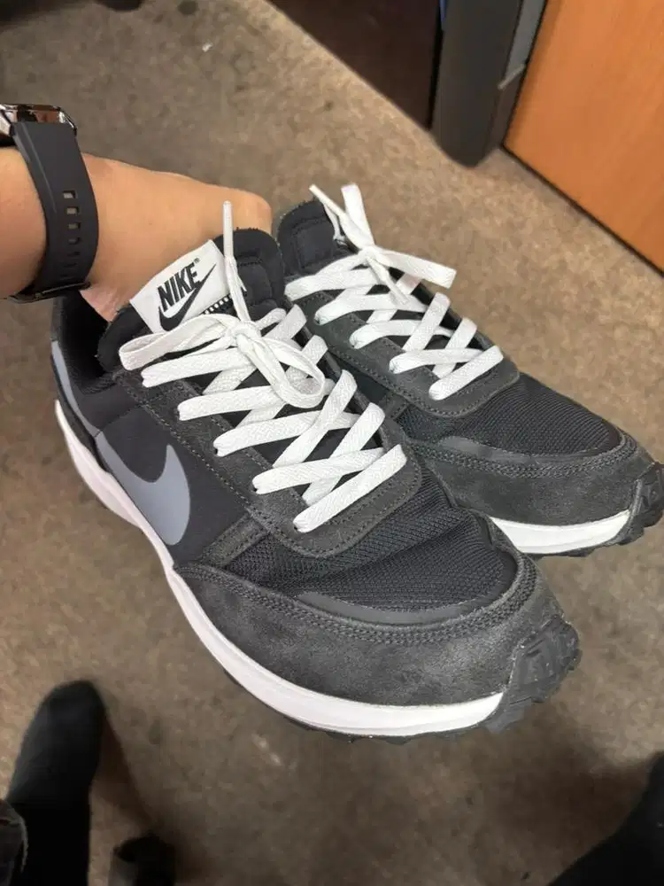 Sepatu Nike Waffle Nav Uk 42.5