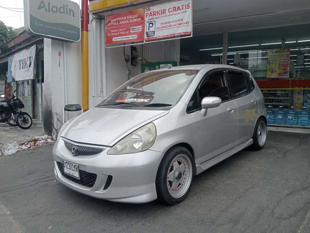 Honda Jazz 2004 Bensin