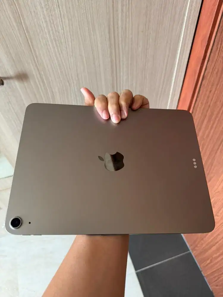 DIJUAL - IPAD AIR 11 Inch M3 - BU