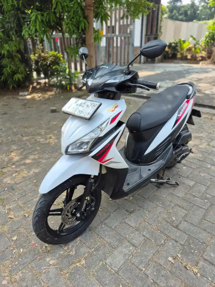 Dijual Honda Vario 150 FI tahun 2017 surat lengkap pajak hidup panjang
