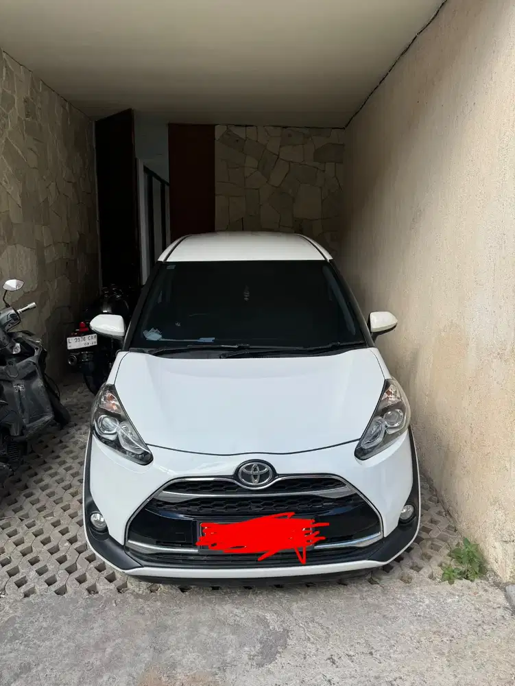 DIJUAL MOBIL SIENTA TYPE G 2018