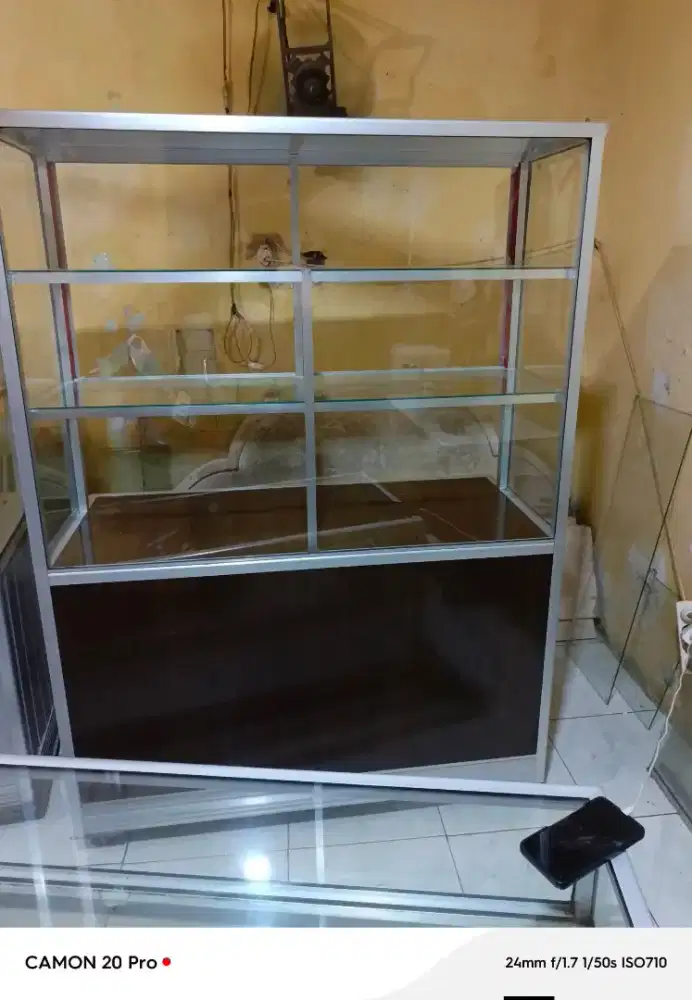 Etalase makanan