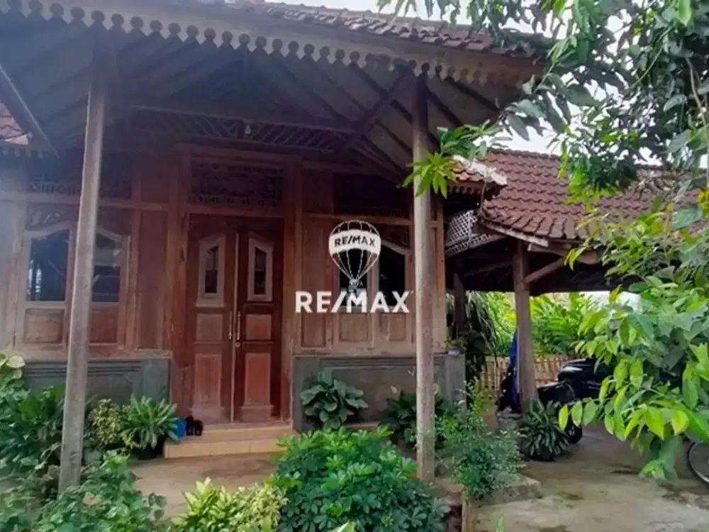 Dijual Rumah Gaya Joglo, Olehsari-Banyuwangi