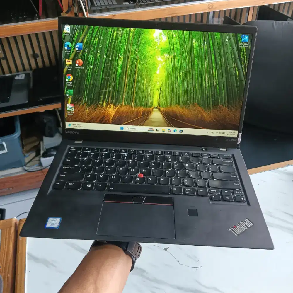 THINKPAD X1 CARBON I7-7600U RAM 16GB SSD 256GB