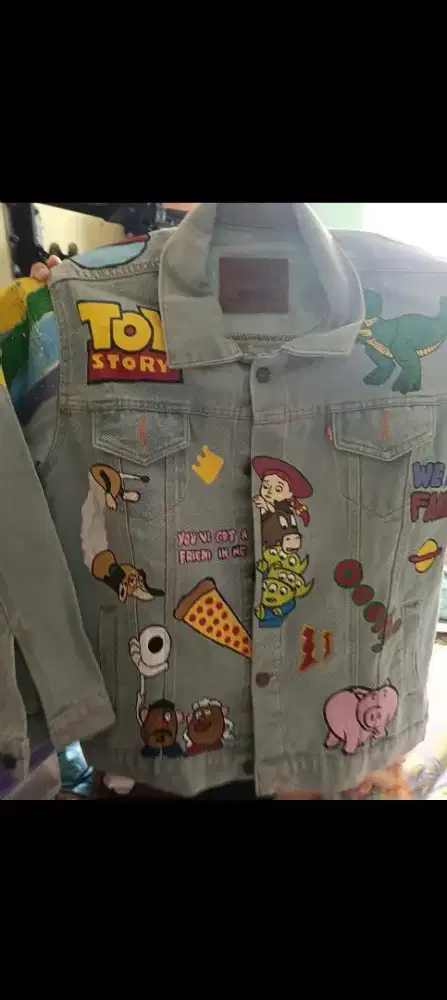 Dijual Jaket Jeans Woody Toy Story ex Koleksi size L.
