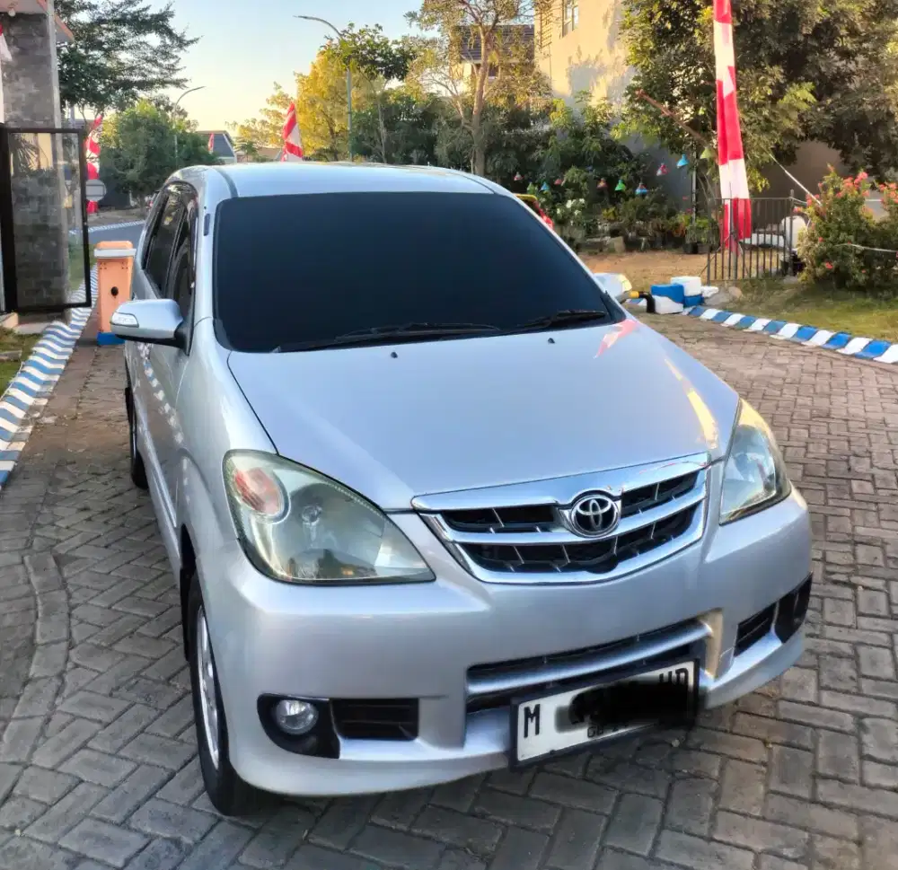 Xenia Li Deluxe Plus manual 2011 istimewa