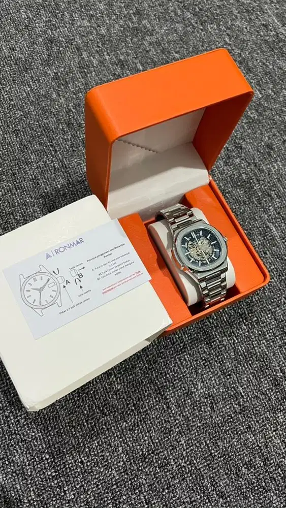 Jam tangan pria RONMAR tipe REM004 (NEGOTIABLE)
