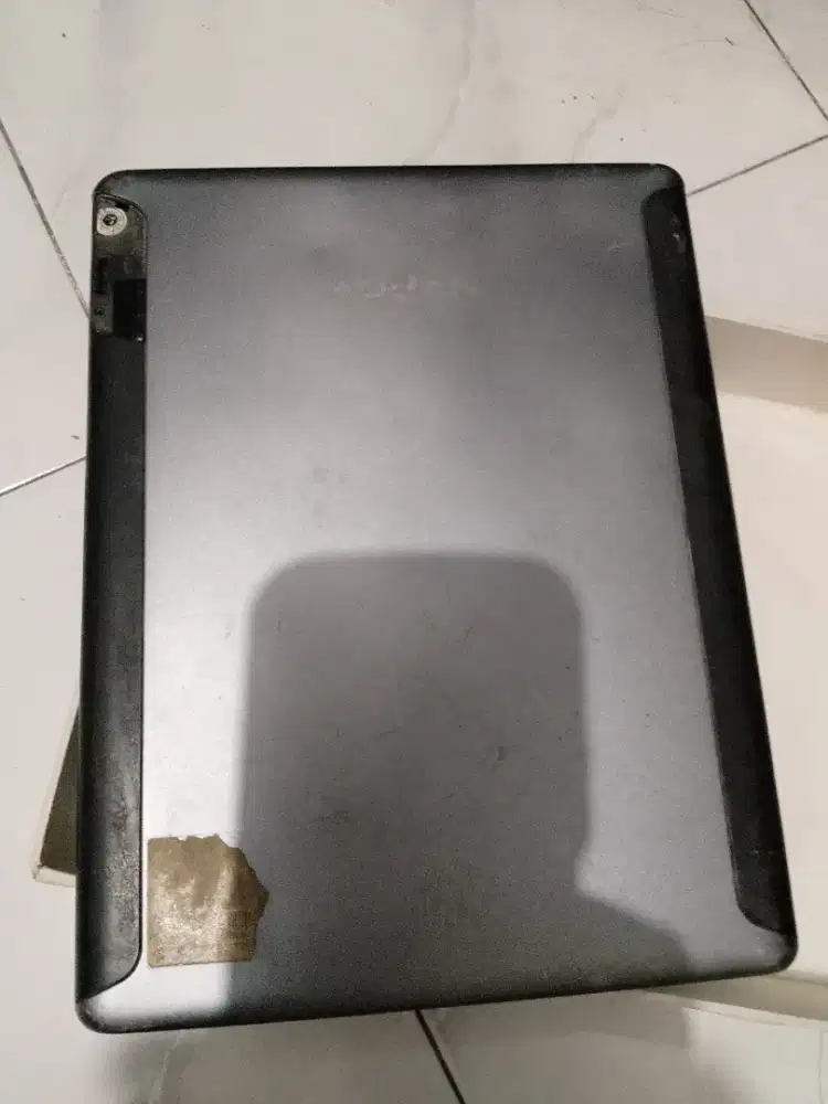 Jual ipad advan. Gak kepakai jadi gak bisa di nyala kan