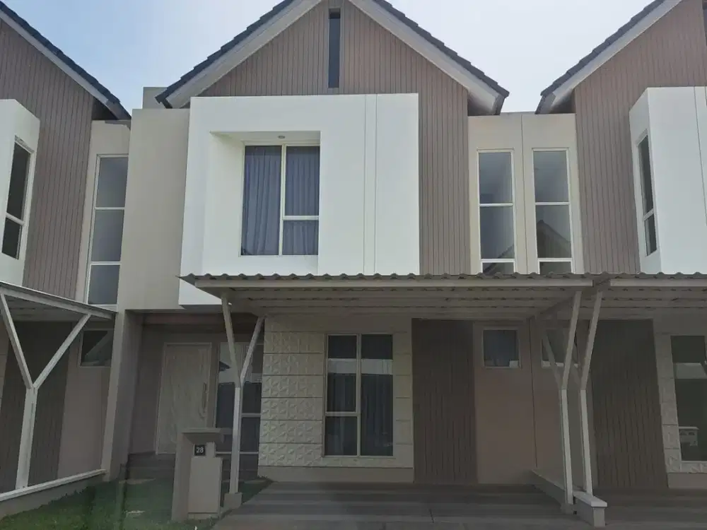 Disewakan Rumah Catriona Suvarna Sutera Bersih Terawat Siap Huni