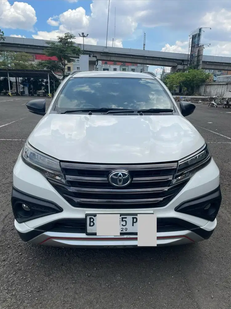 Dijual Toyota Rush TRD Sportivo AT 2019 – Putih,Terawat, Siap Pakai