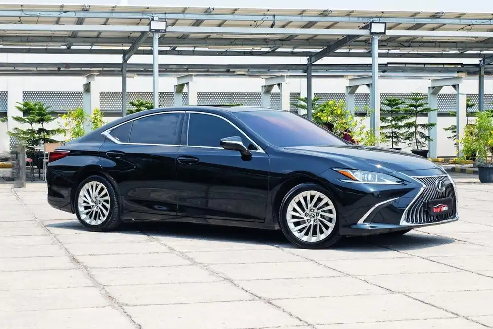 LEXUS ES250 ULTRA LUXURY 2.5 2019