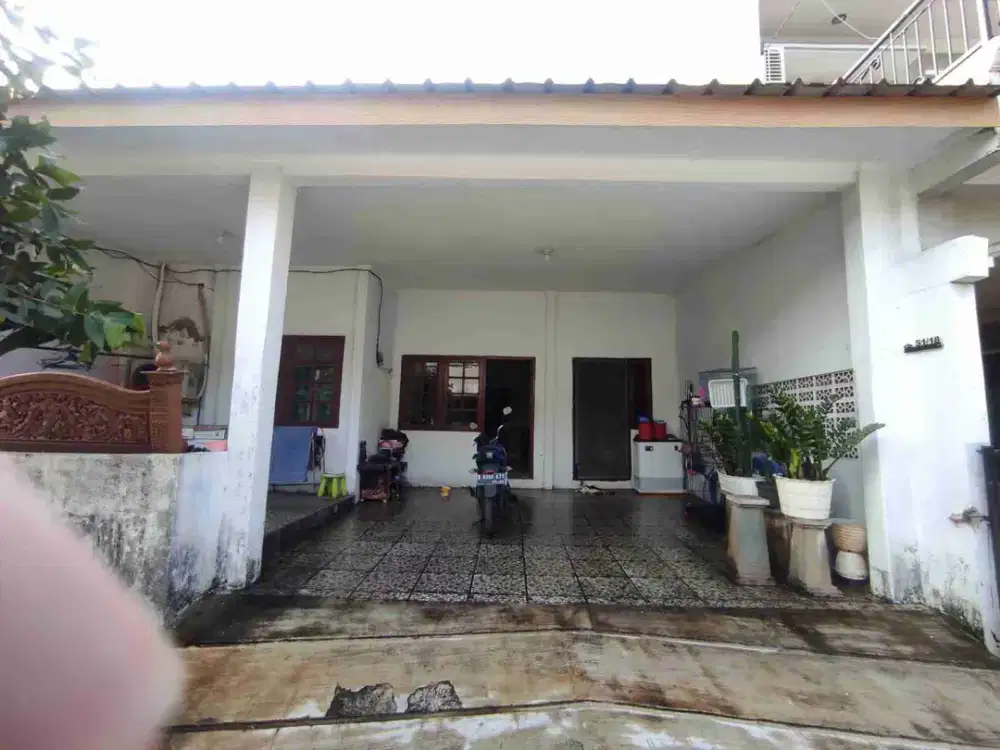 Rumah di Perum Pondok Timur Mas Bekasi Selatan