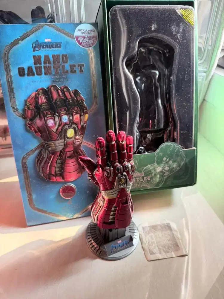 Hot Toys Nano Gauntlet Hulk Version Avenger End Game 1:4 Scale