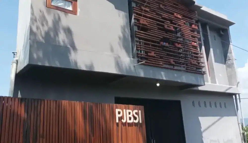 Rumah kantor 3 Lantai di Jl Imogiri timur Jati Wonokromo pleret